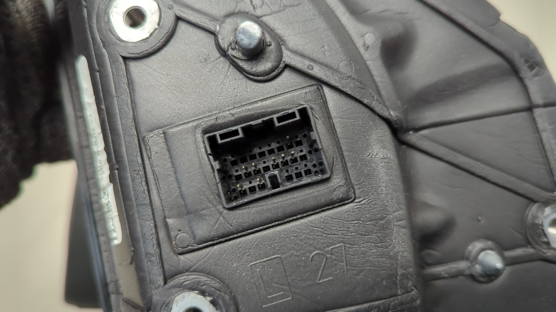 Зеркало левое электрическое