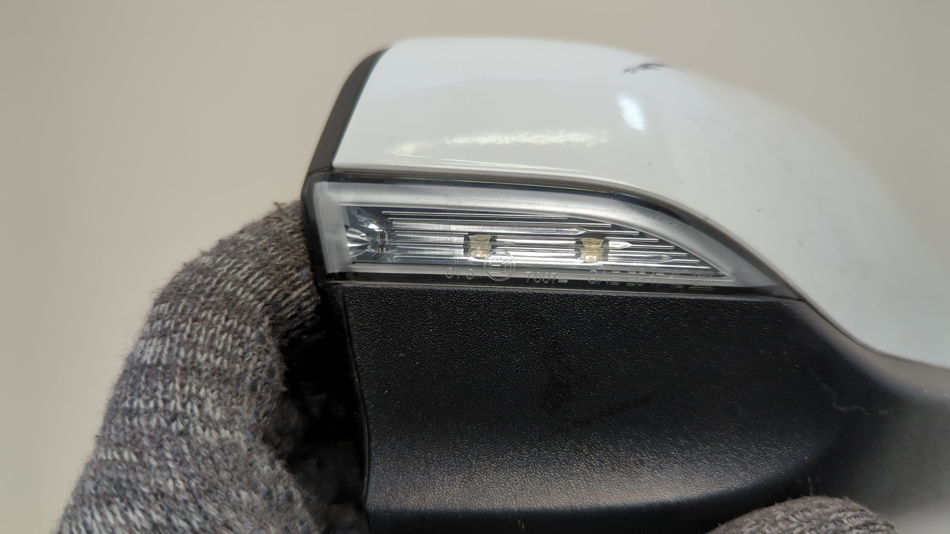 Зеркало правое электрическое