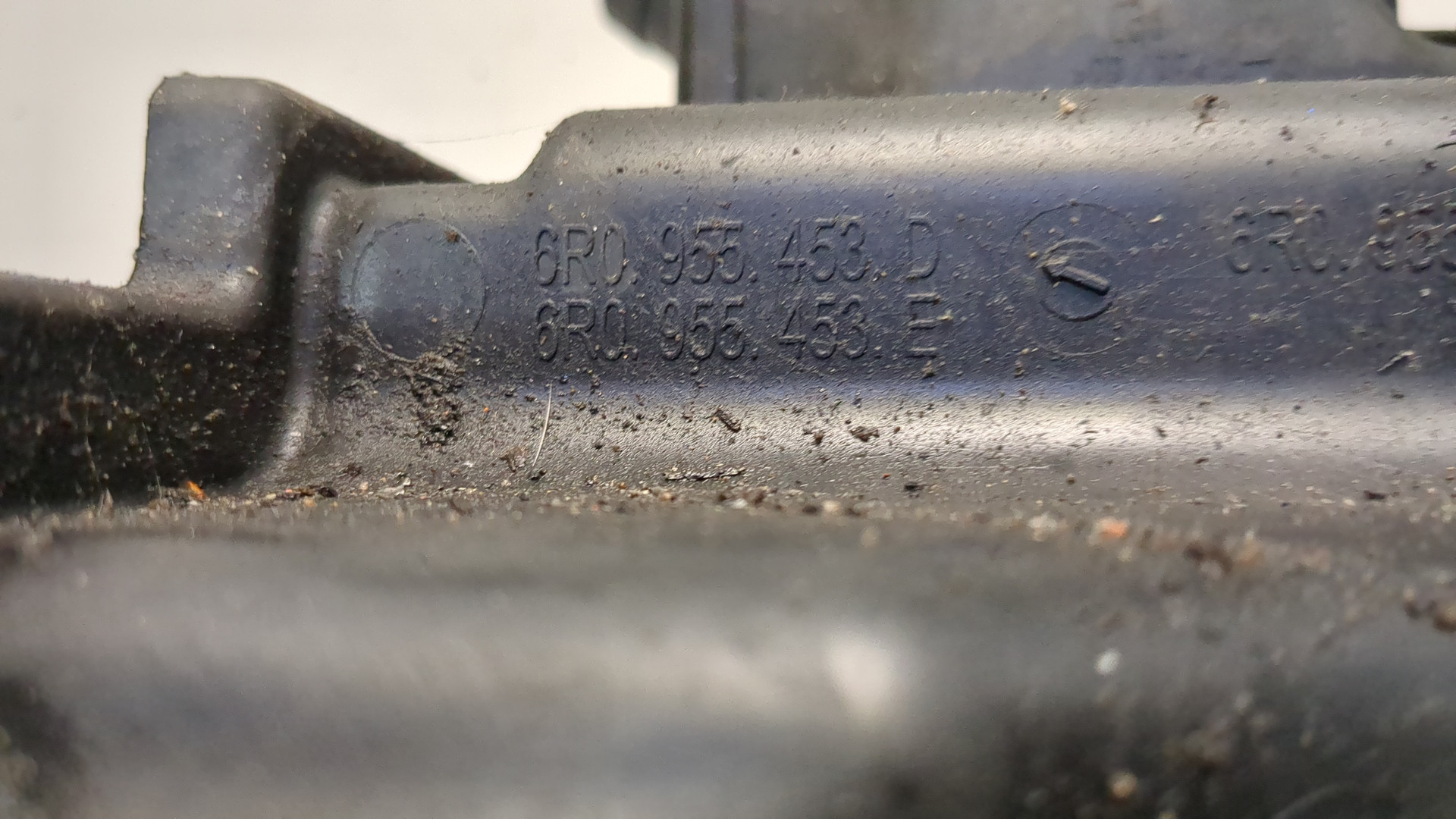 Бачок омывателя лобового стекла