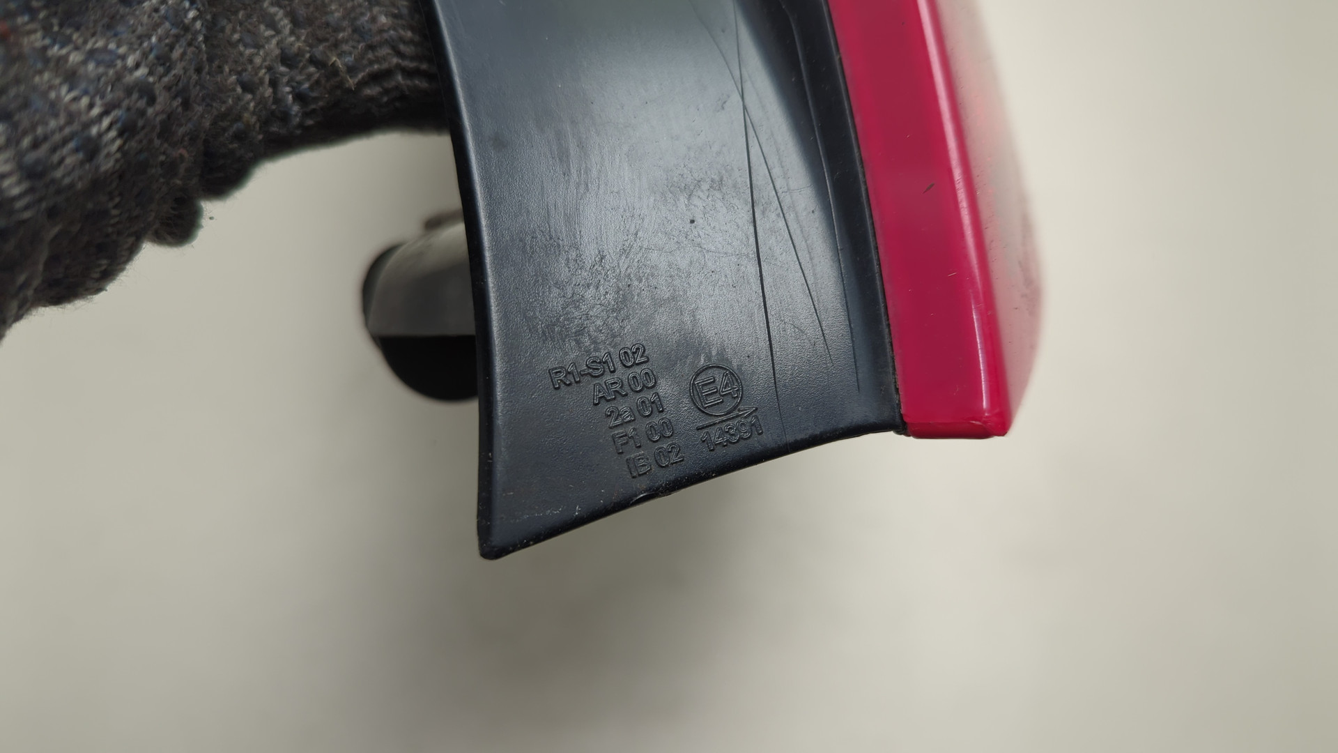 Фонарь задний правый