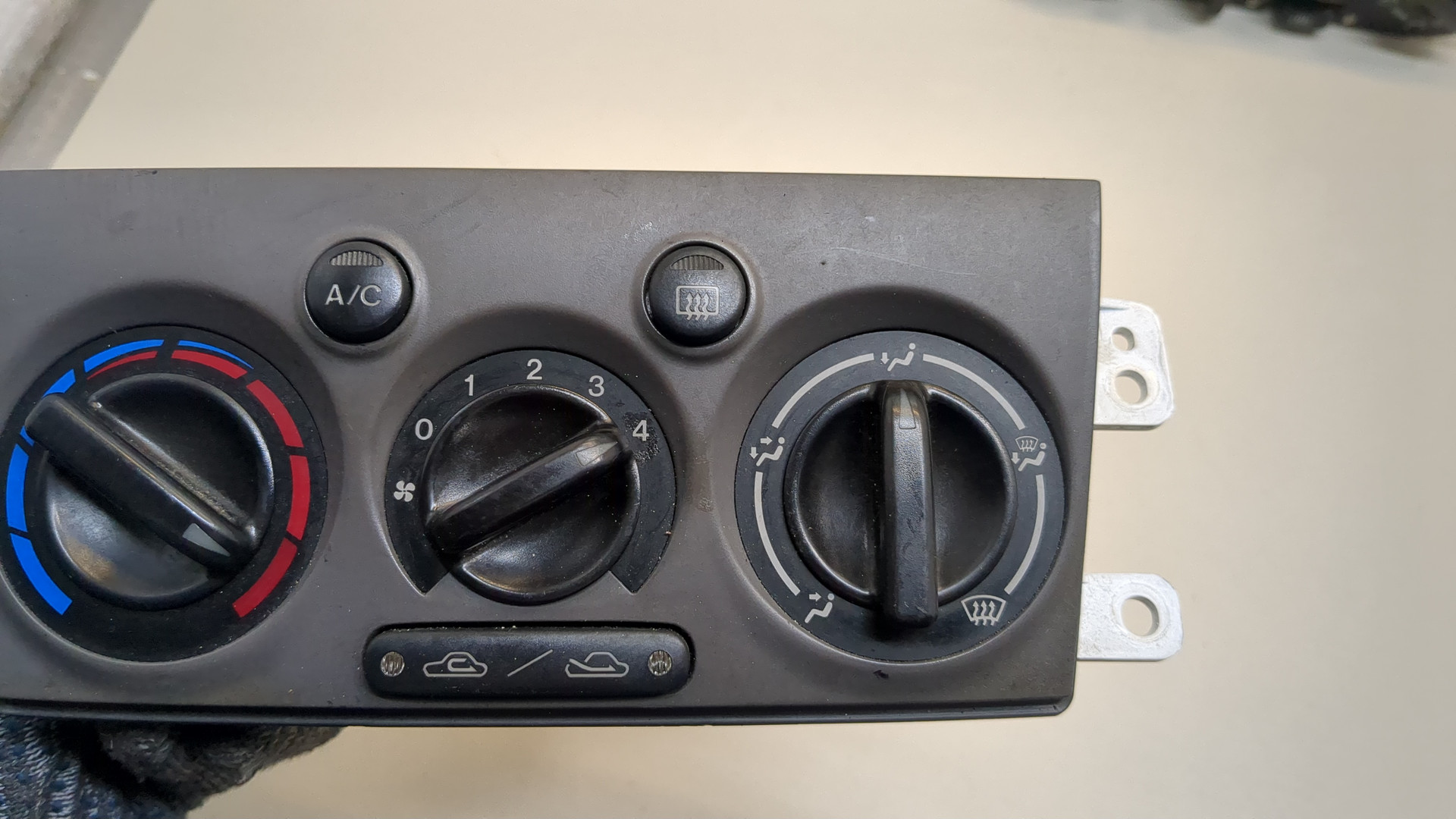 Переключатель отопителя