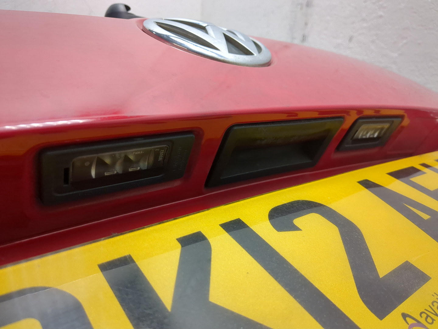 Дверь багажника