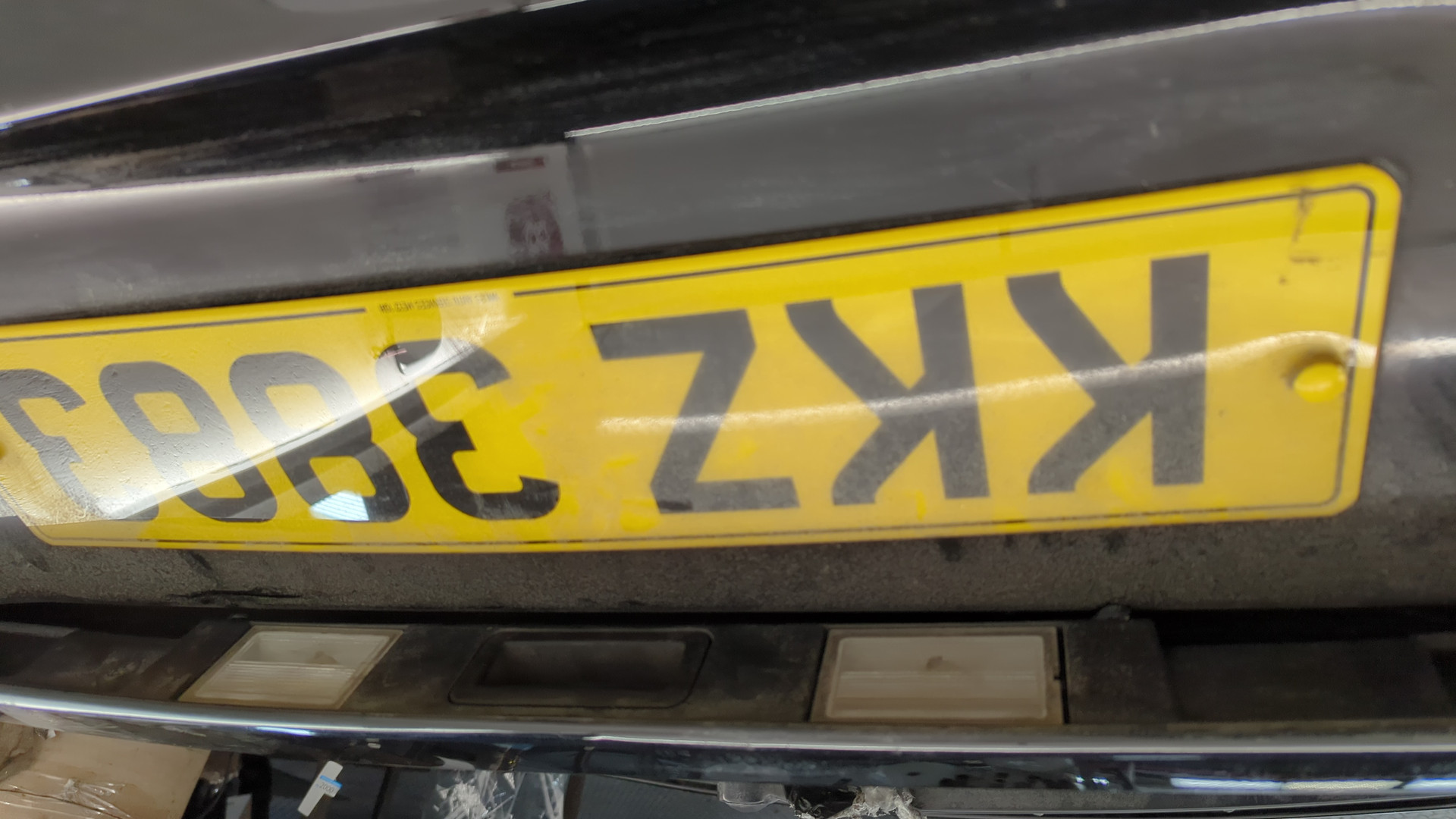 Дверь багажника