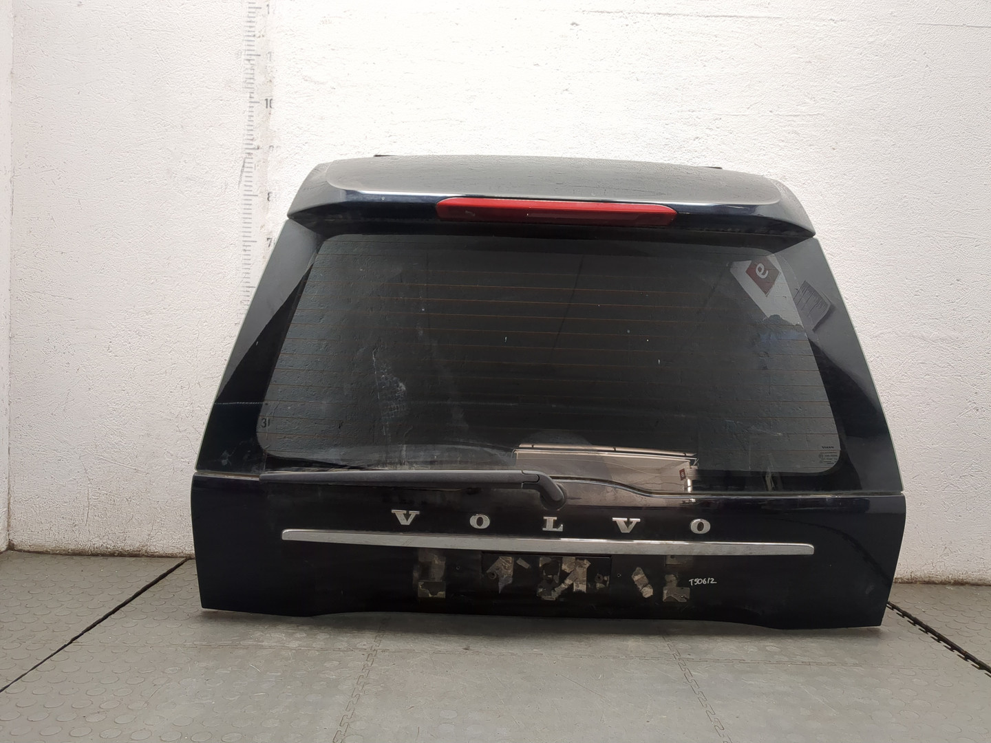 Дверь багажника