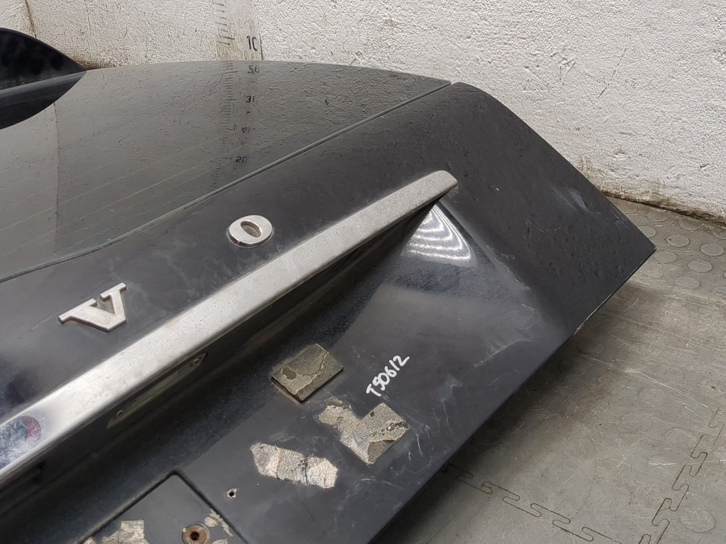 Дверь багажника