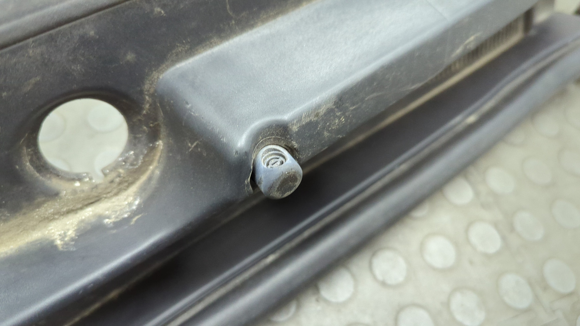 Решетка стеклоочистителей (Жабо)