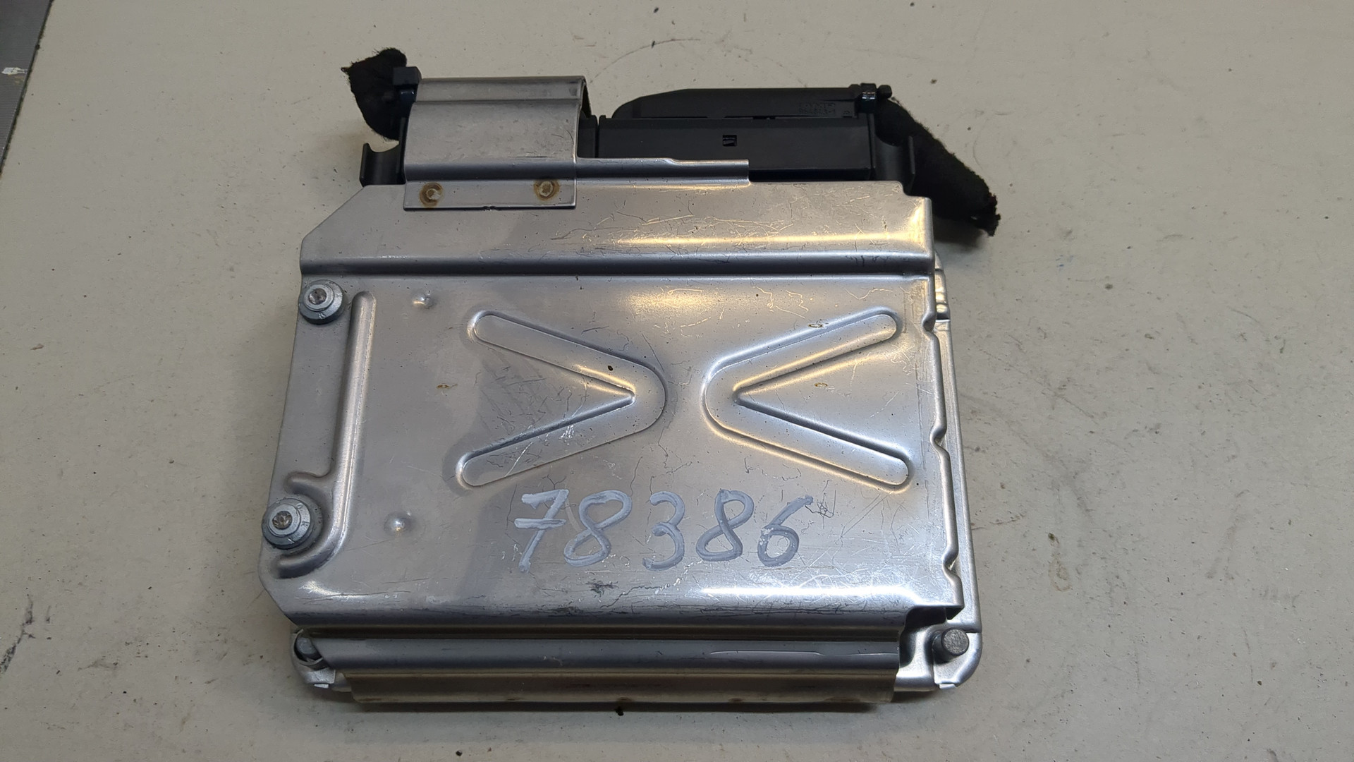 Блок управления двигателем