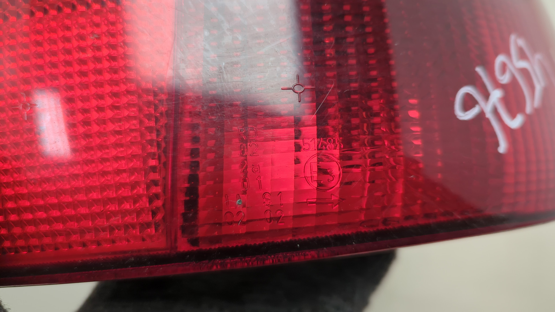 Фонарь задний правый