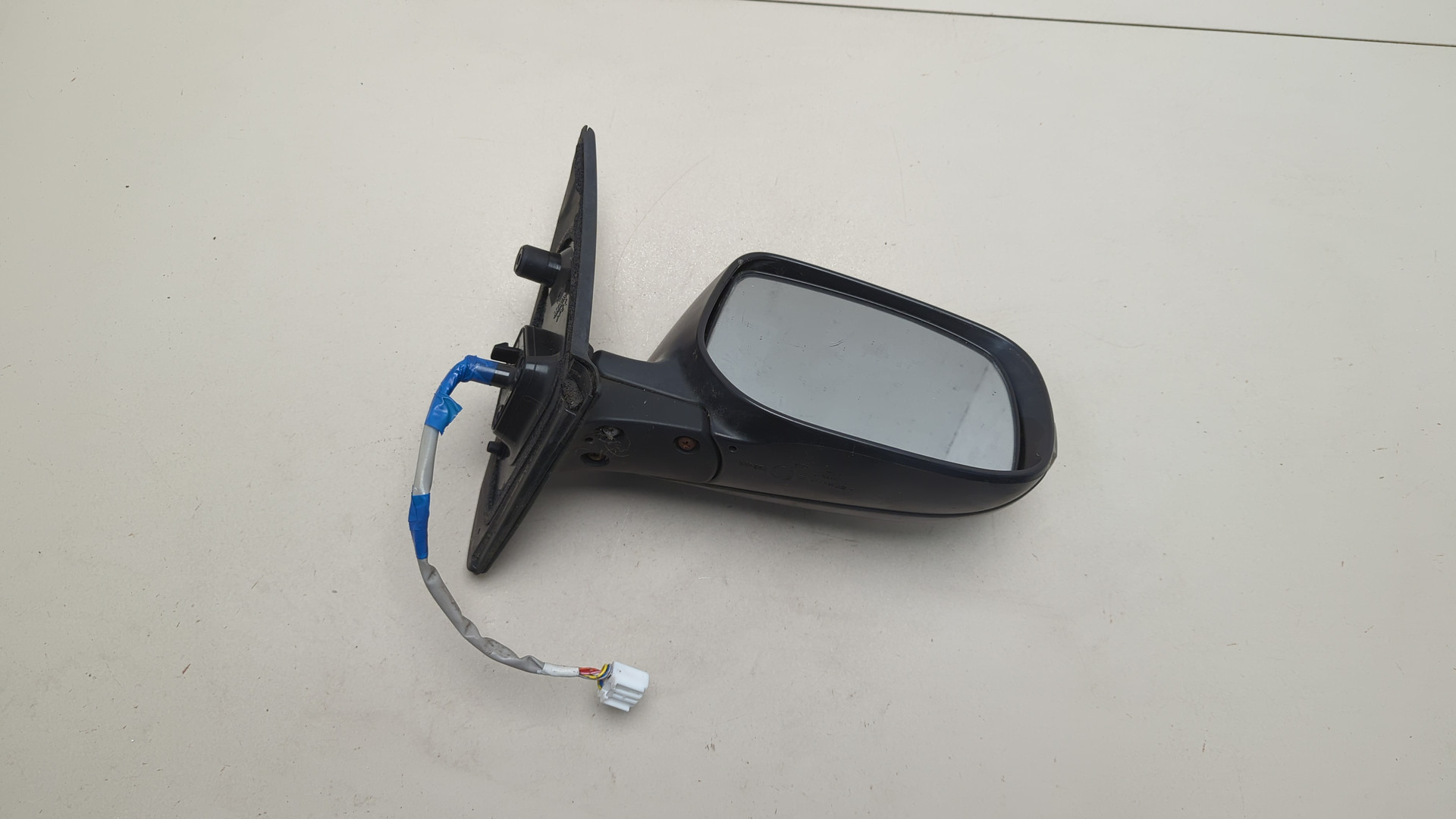 Зеркало правое электрическое