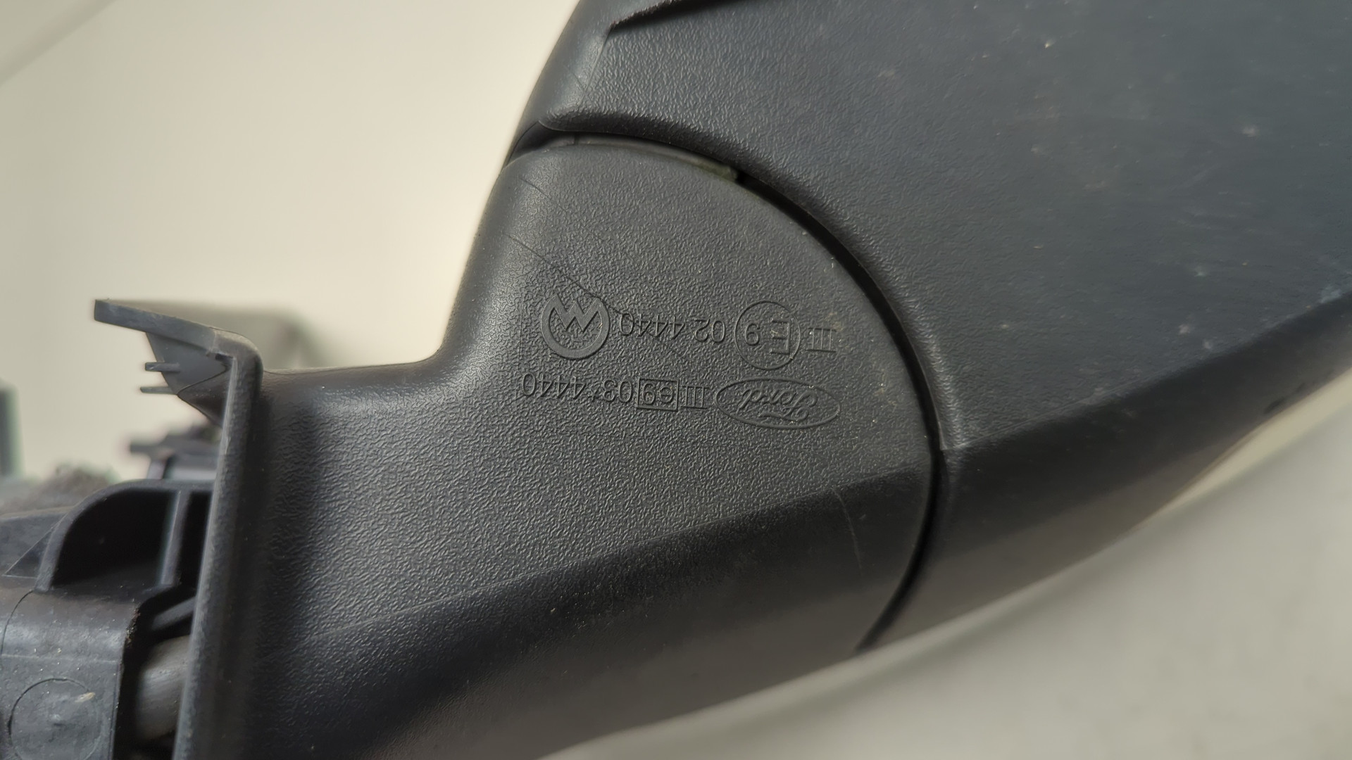 Зеркало правое электрическое