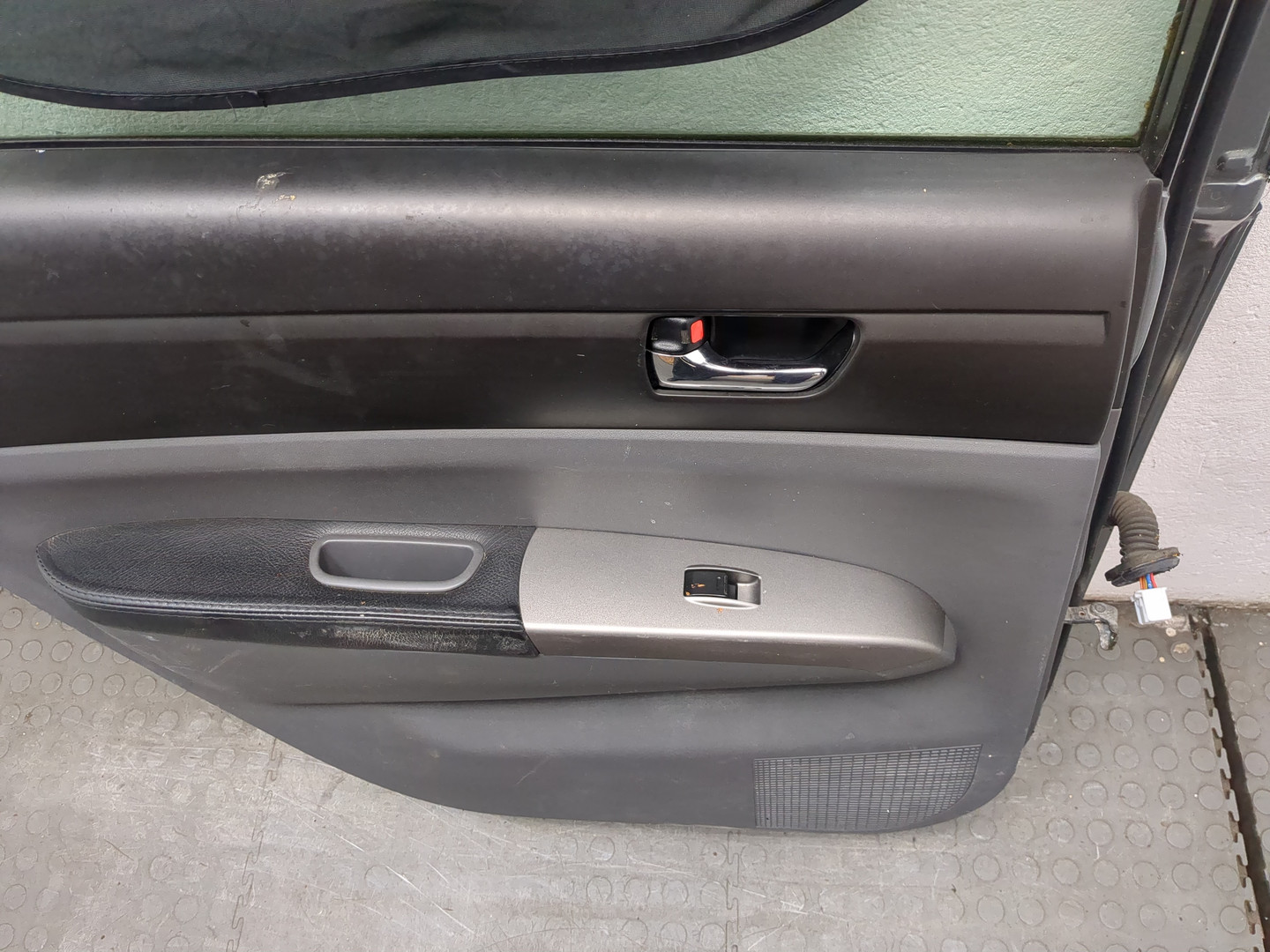 Дверь задняя левая