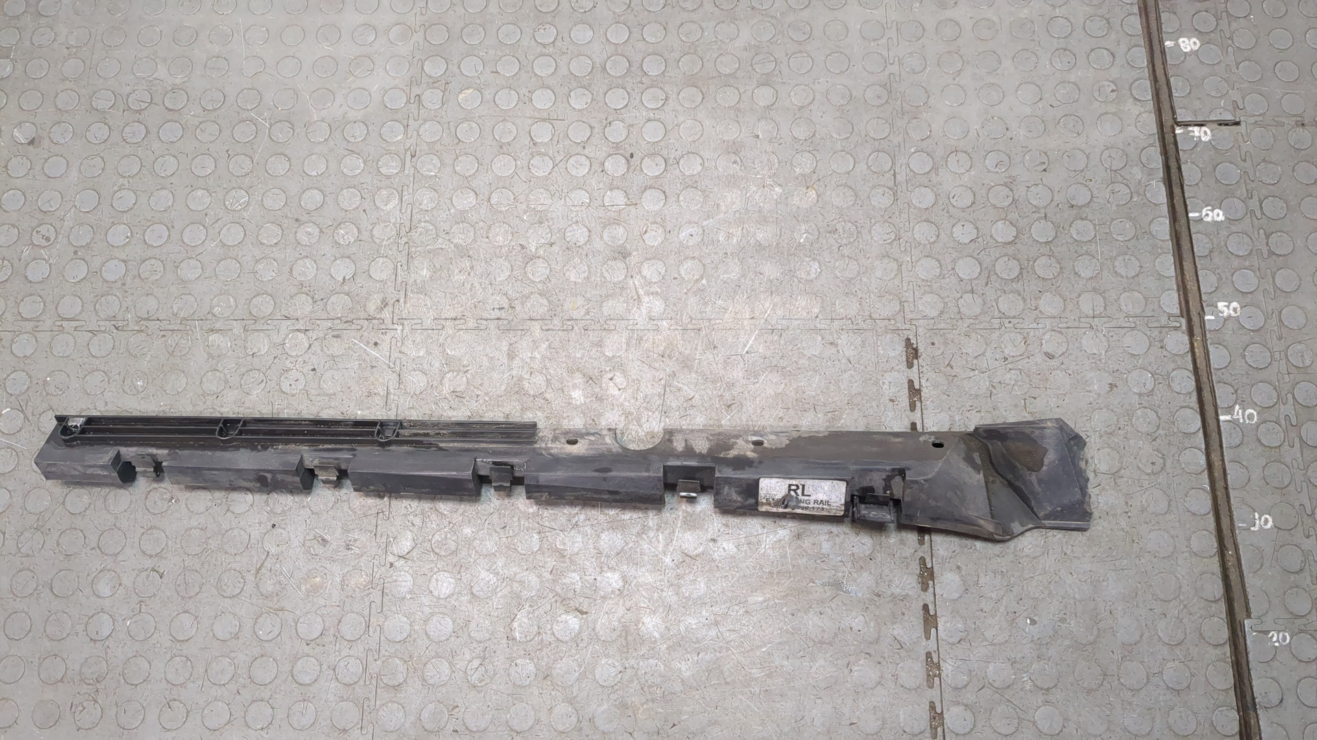 Накладка на подножку