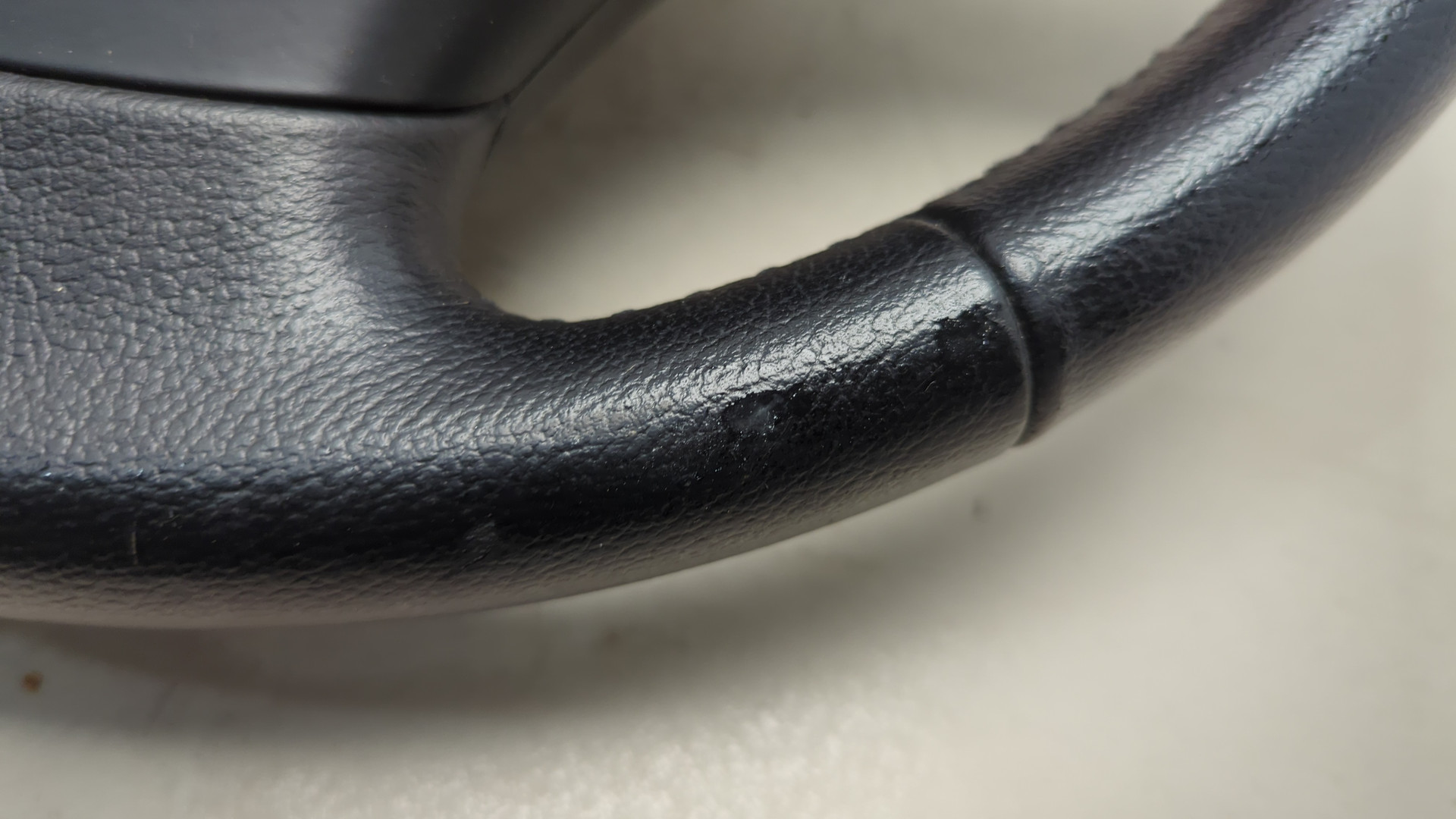 Рулевое колесо (руль)