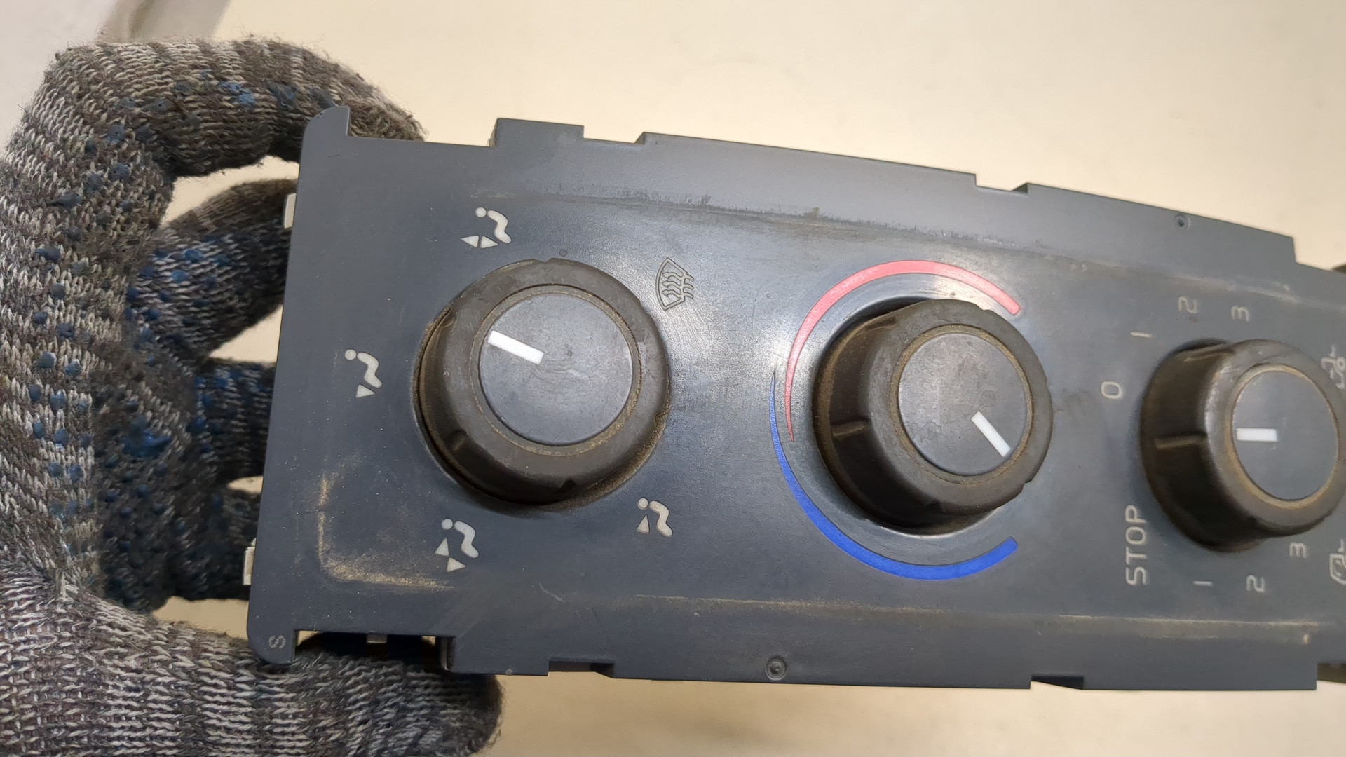 Переключатель отопителя