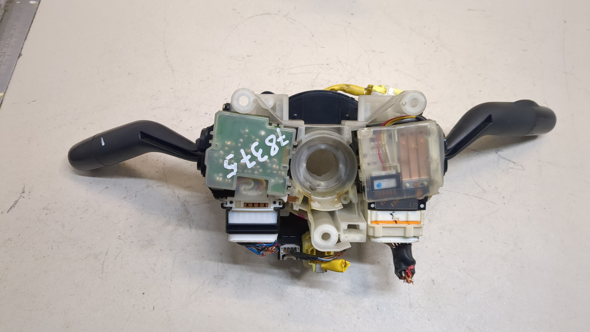 Переключатель подрулевой