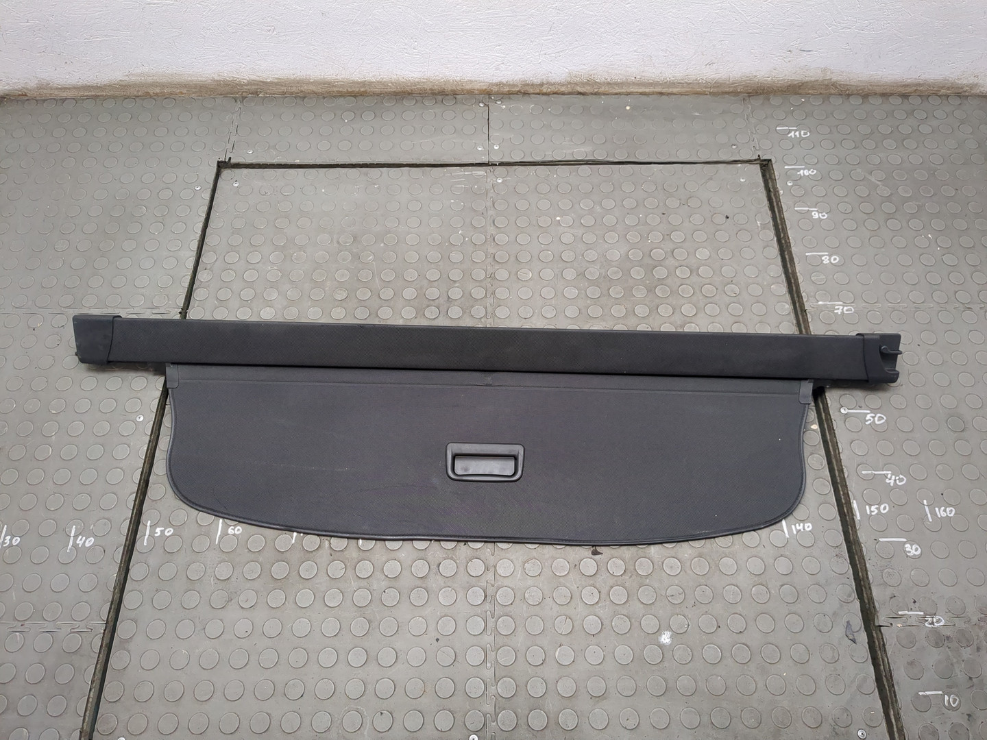 Шторка багажника