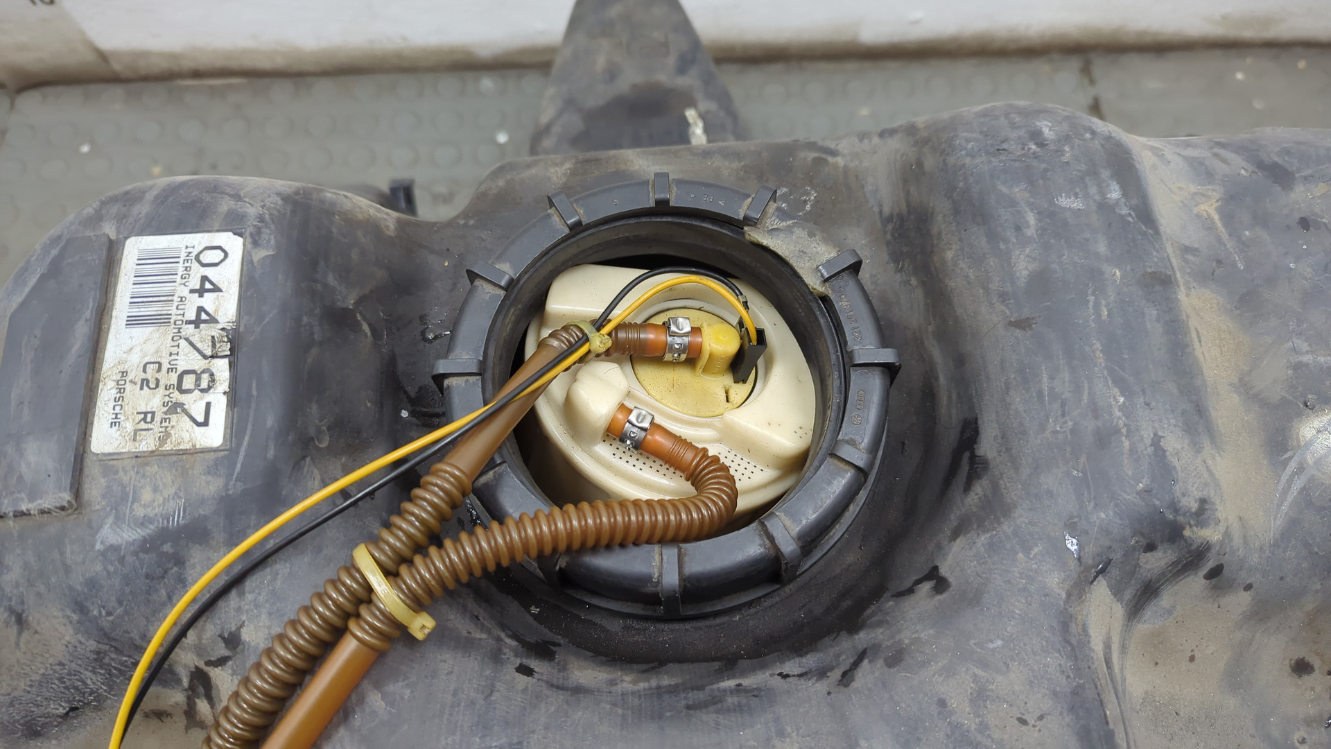 Бак топливный