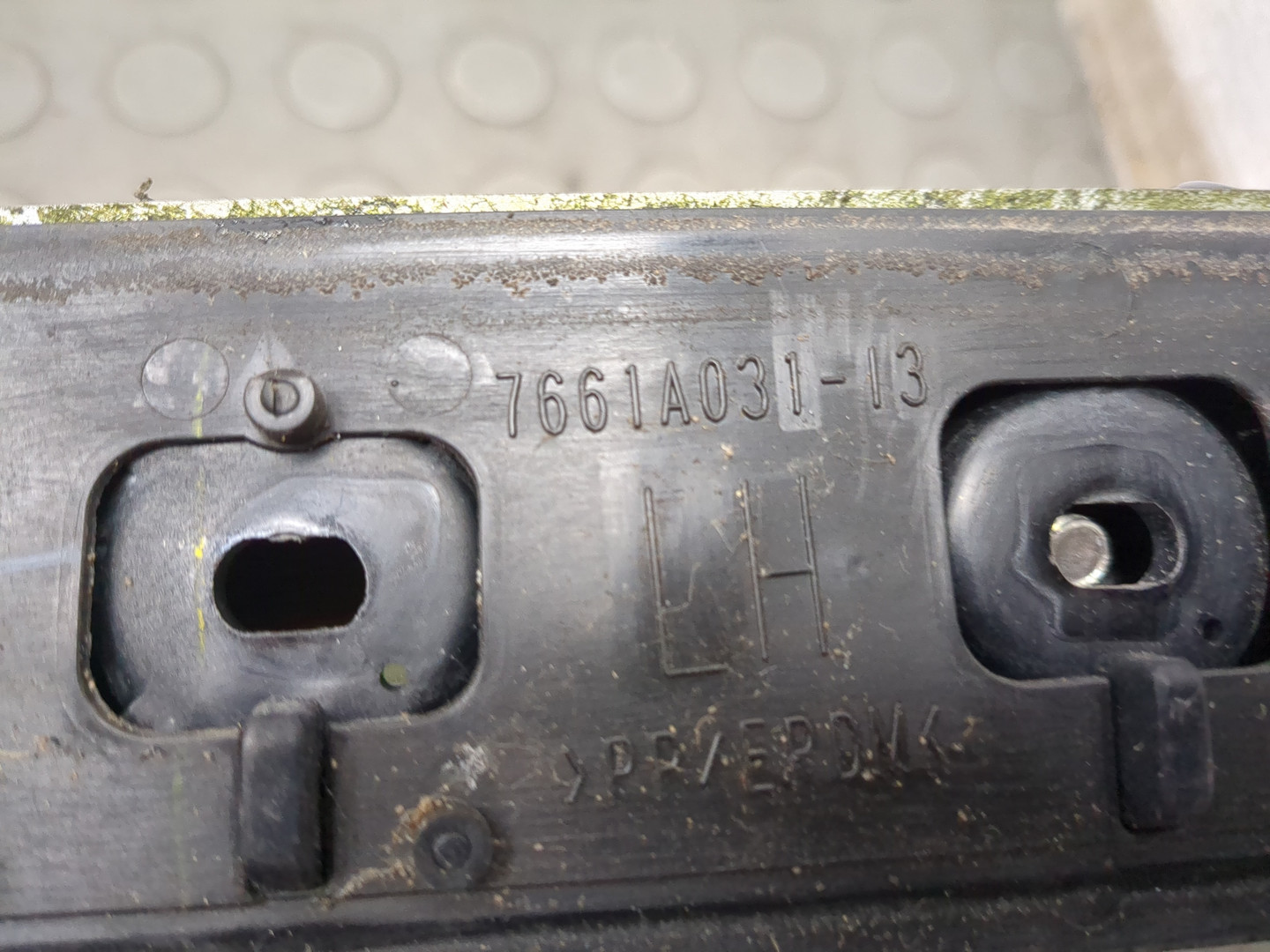 Рейлинги (релинг) к-кт (планки на крышу)