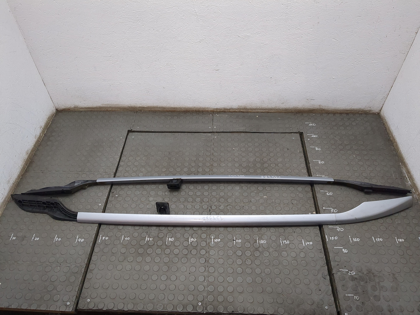 Рейлинги (релинг) к-кт (планки на крышу)