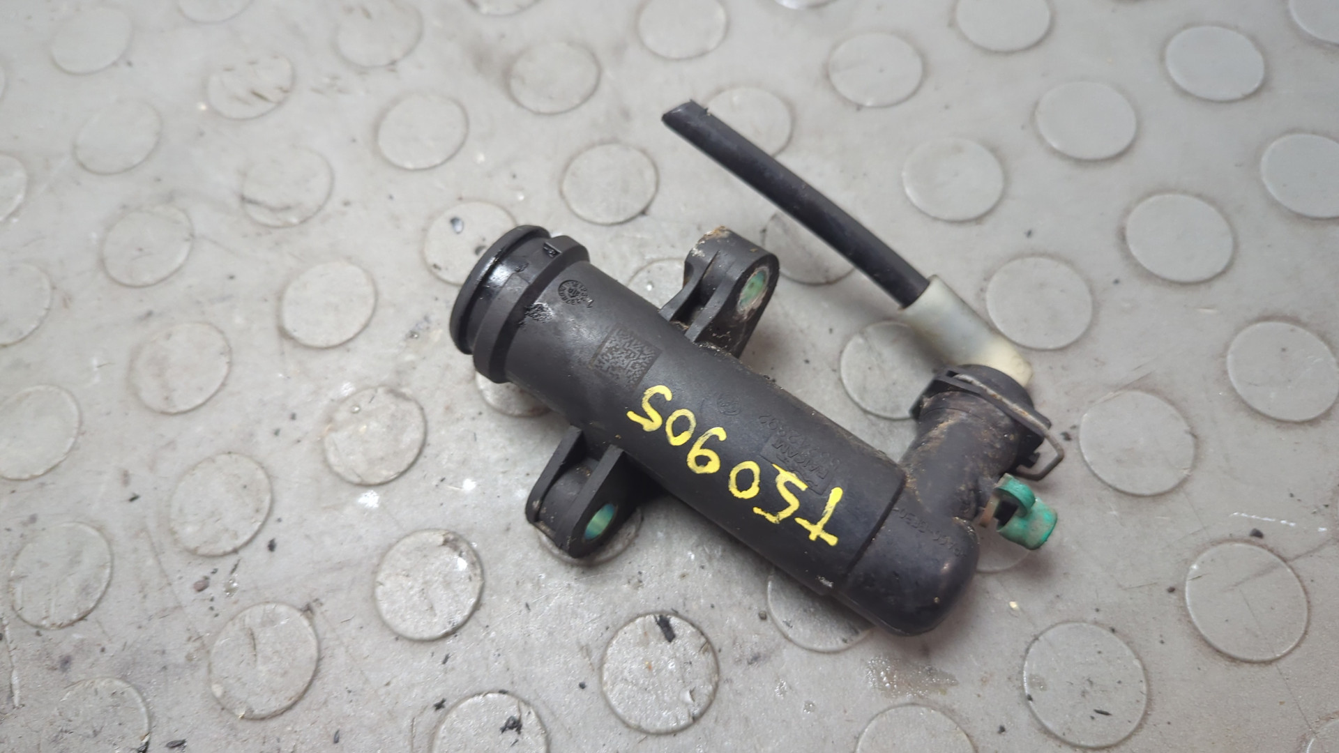 Цилиндр сцепления рабочий