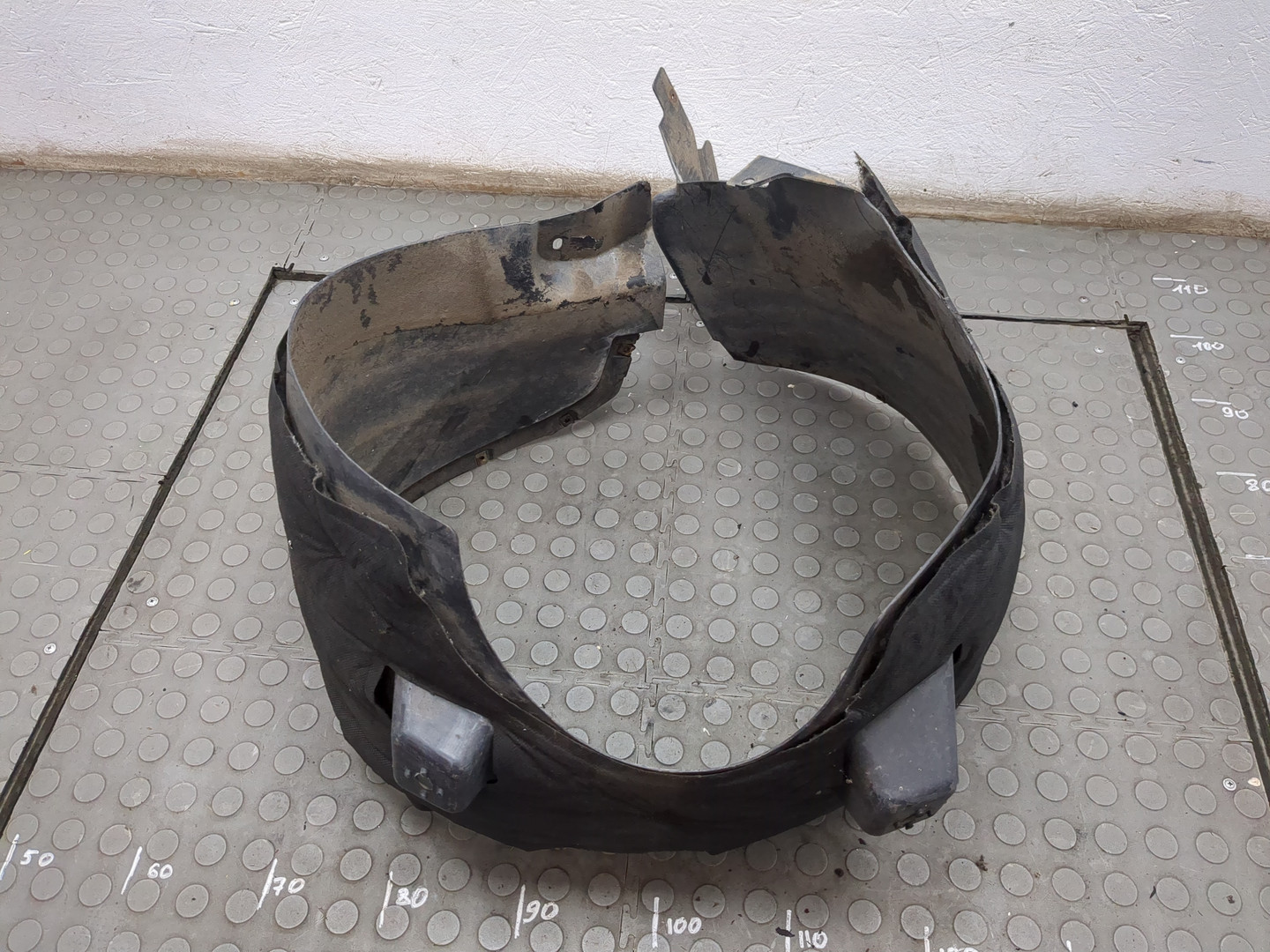 Локер передний правый