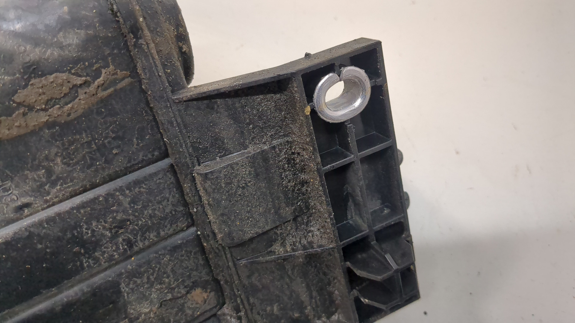 Абсорбер (фильтр угольный)