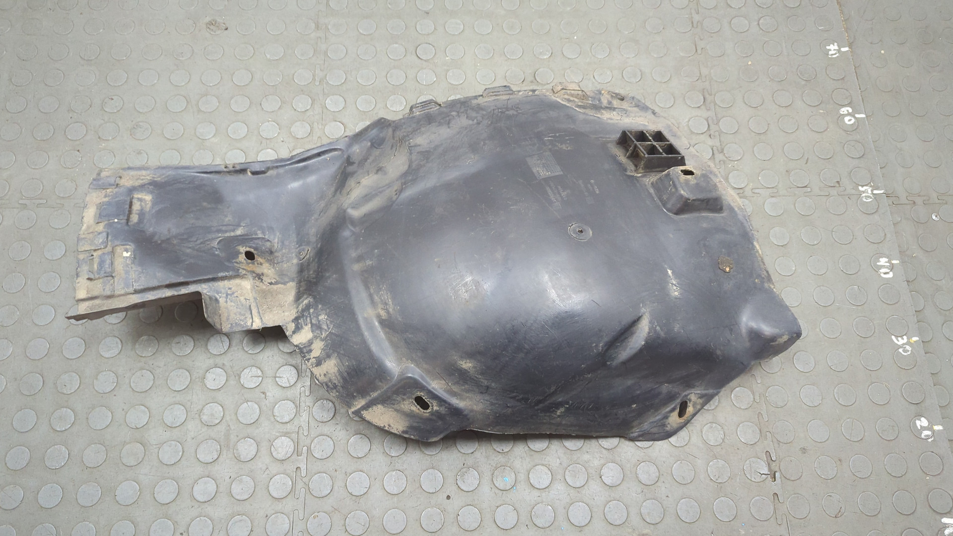 Локер передний правый