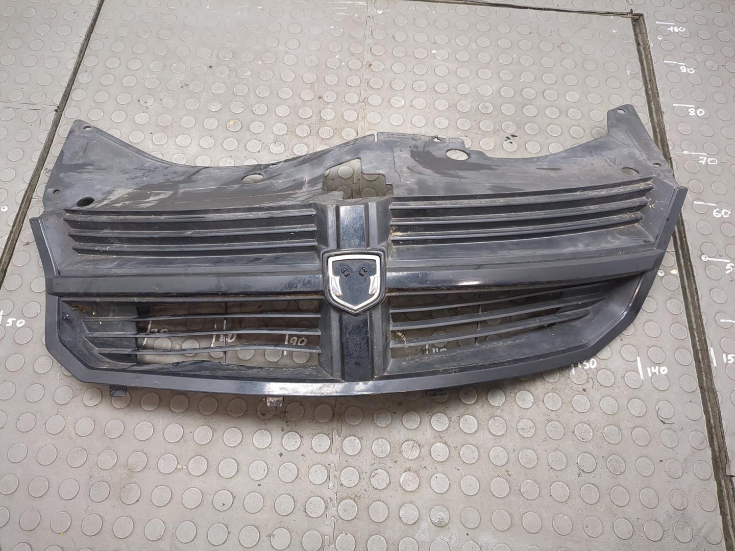 Решетка радиатора