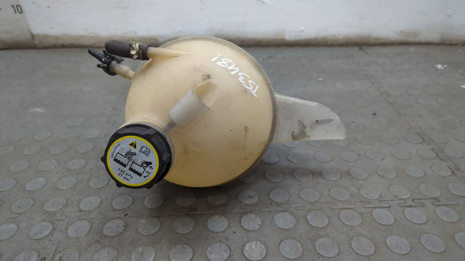 Бачок расширительный