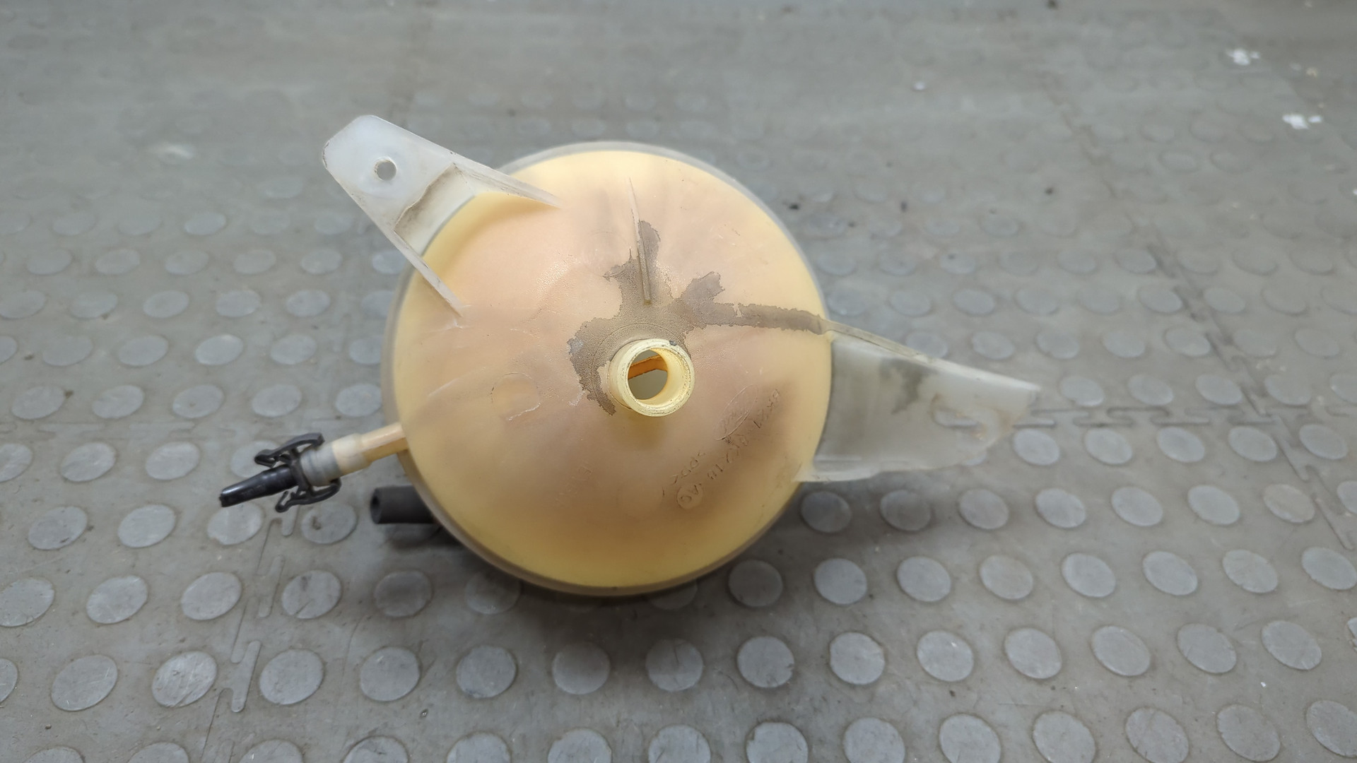 Бачок расширительный