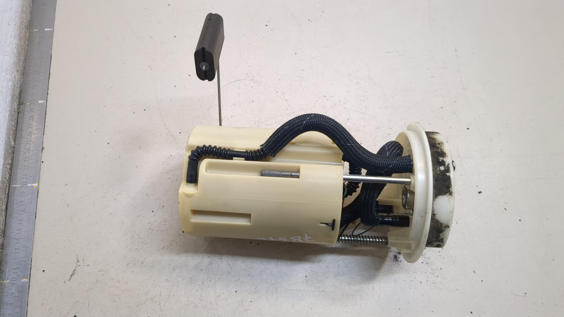 Насос топливный электрический