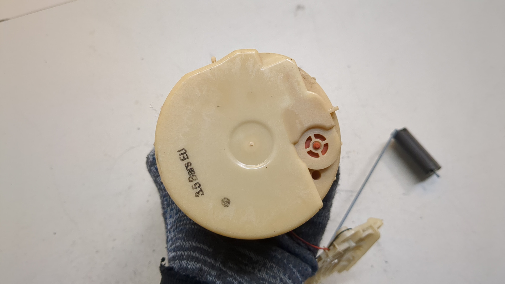 Насос топливный электрический