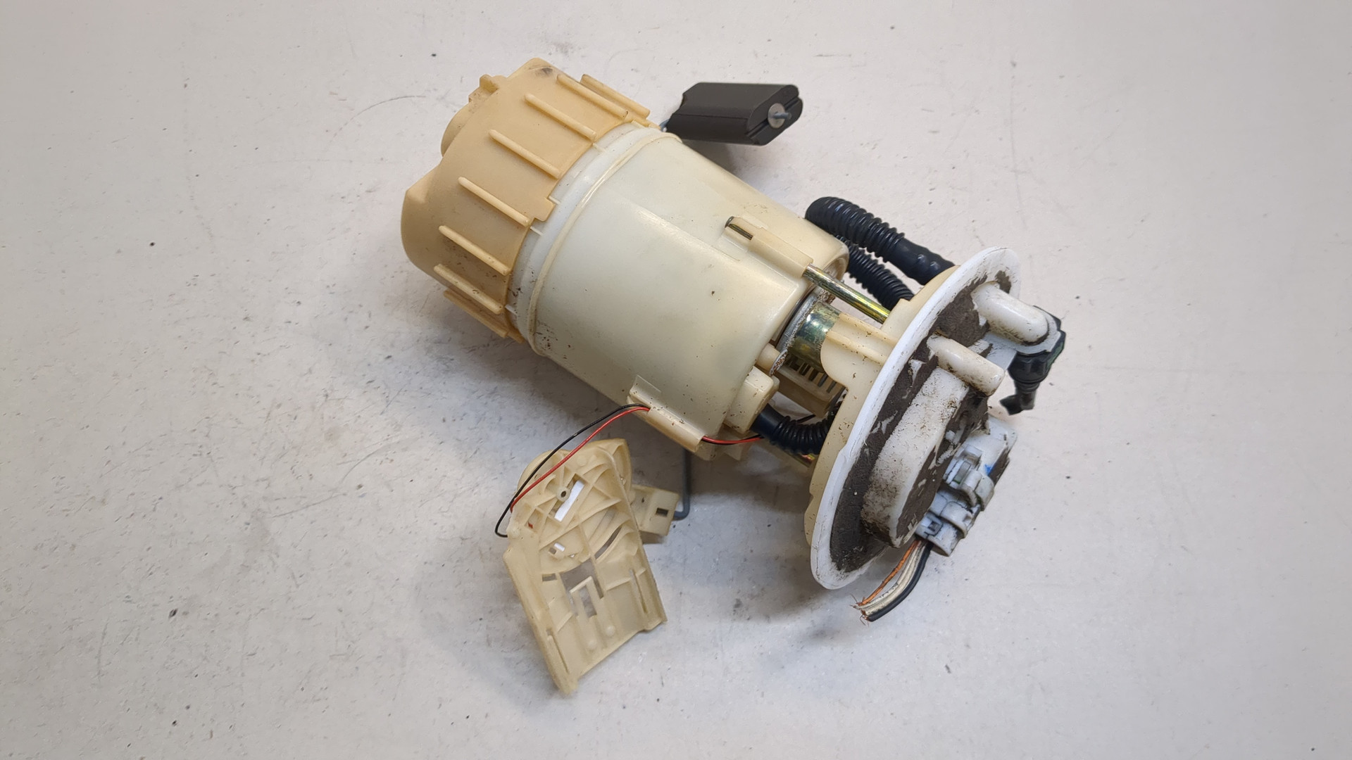 Насос топливный электрический