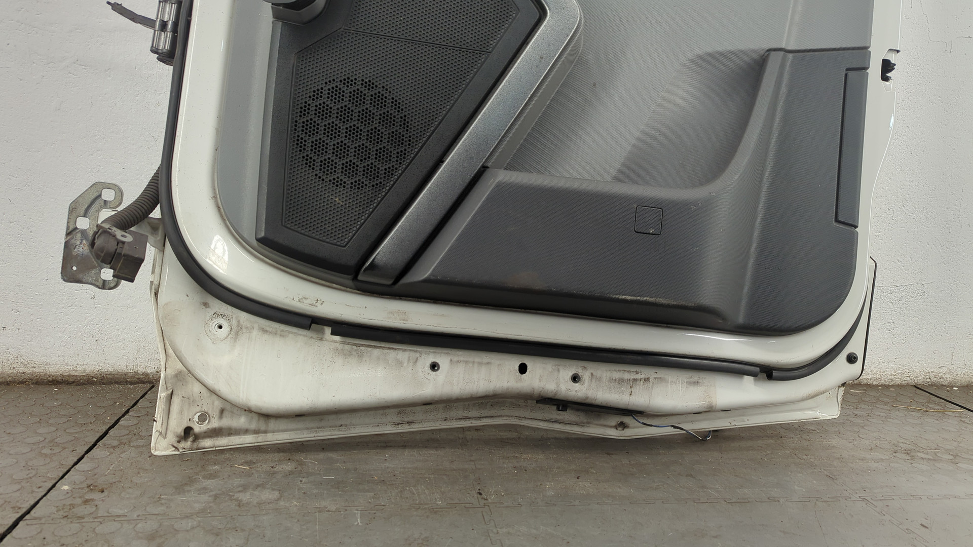 Дверь передняя правая