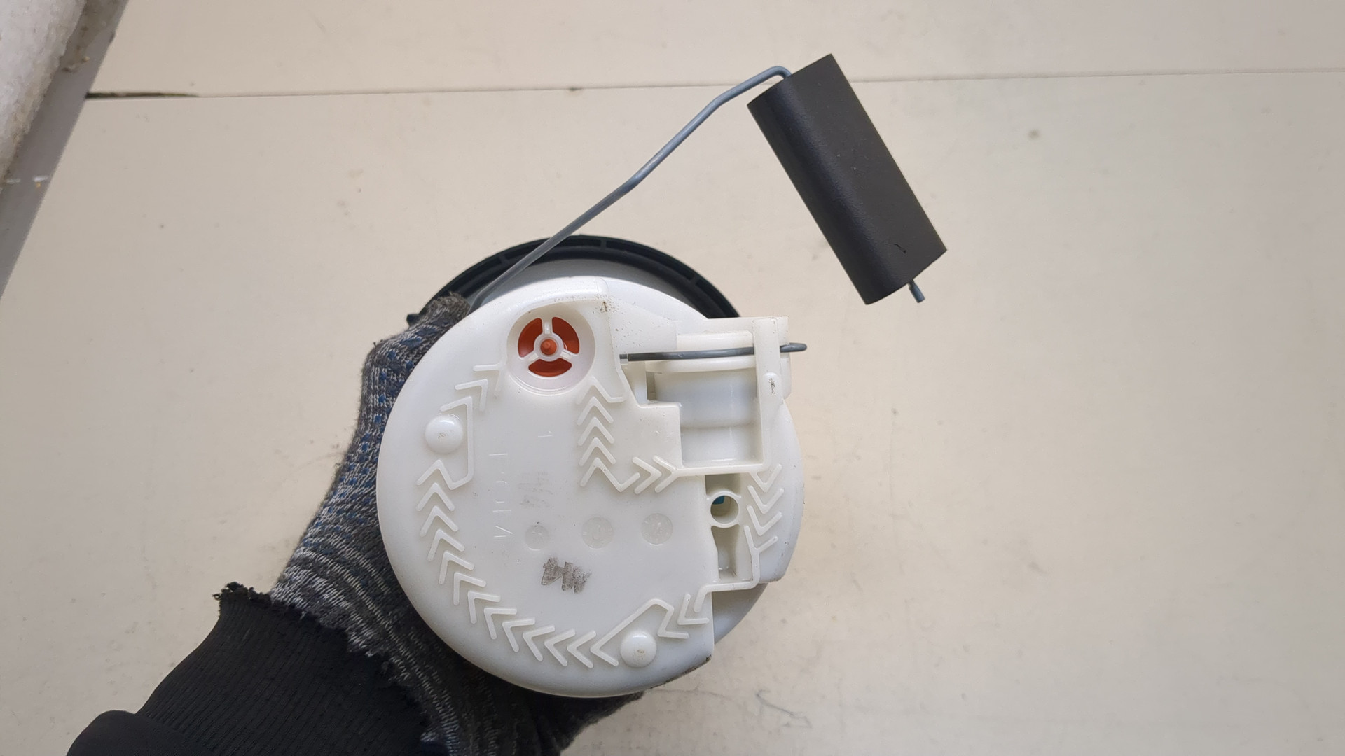 Насос топливный электрический