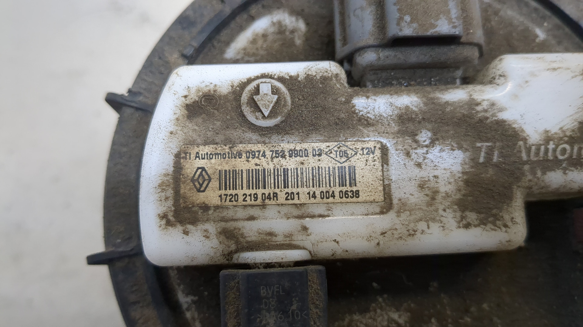 Насос топливный электрический