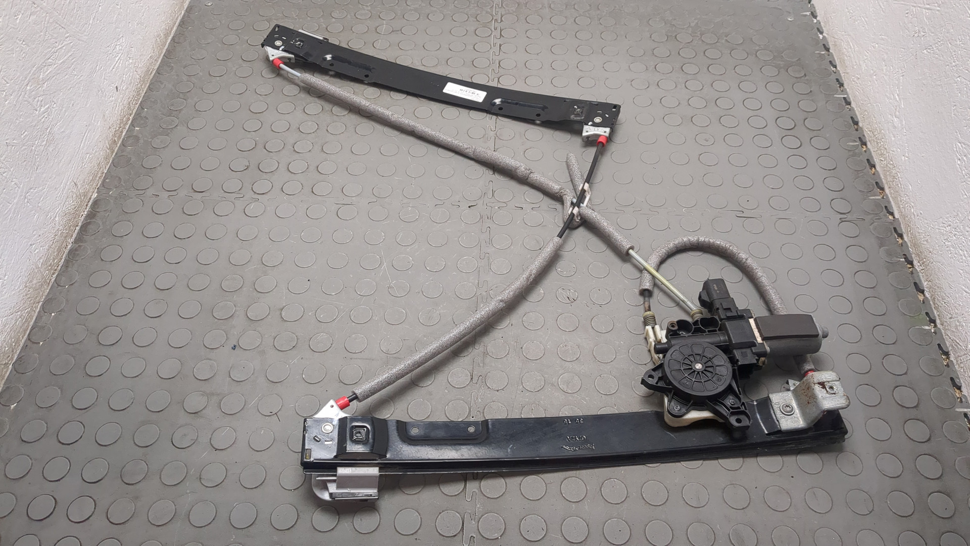 Стеклоподъемник электр. передний правый