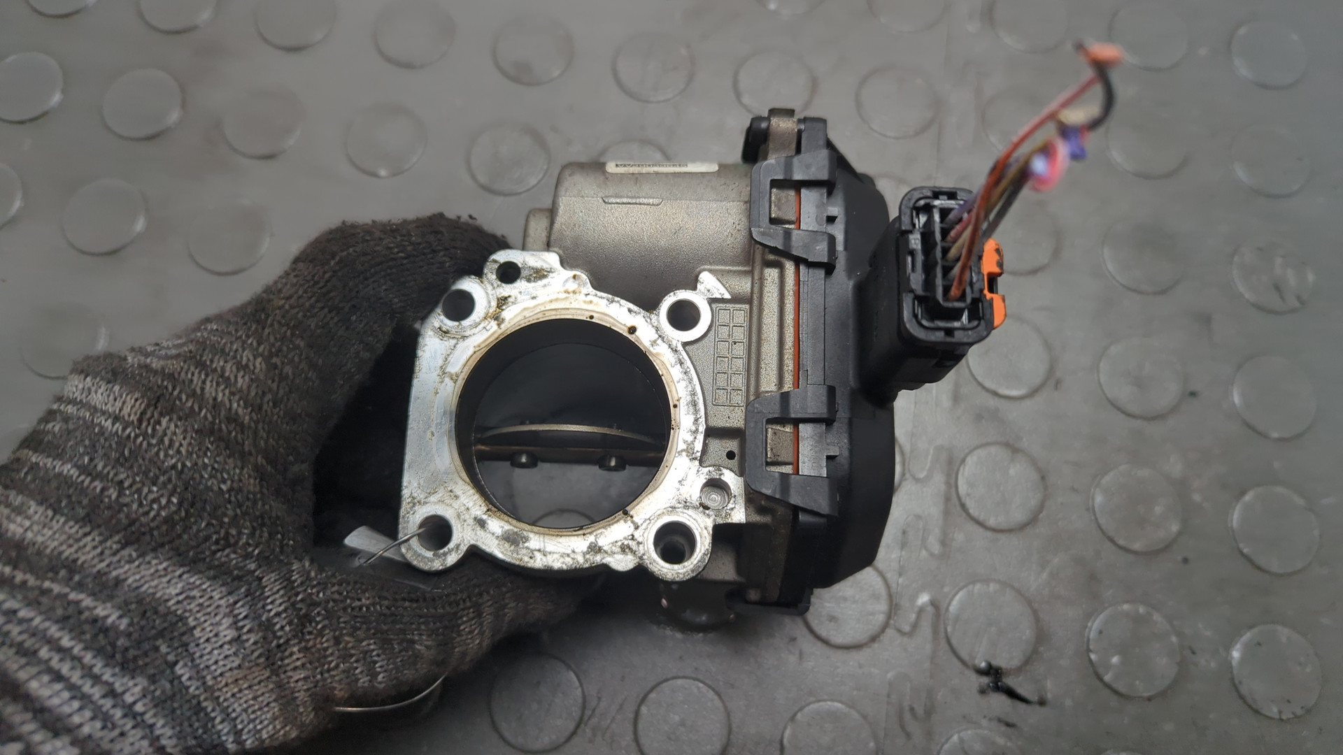 Заслонка дроссельная электрическая