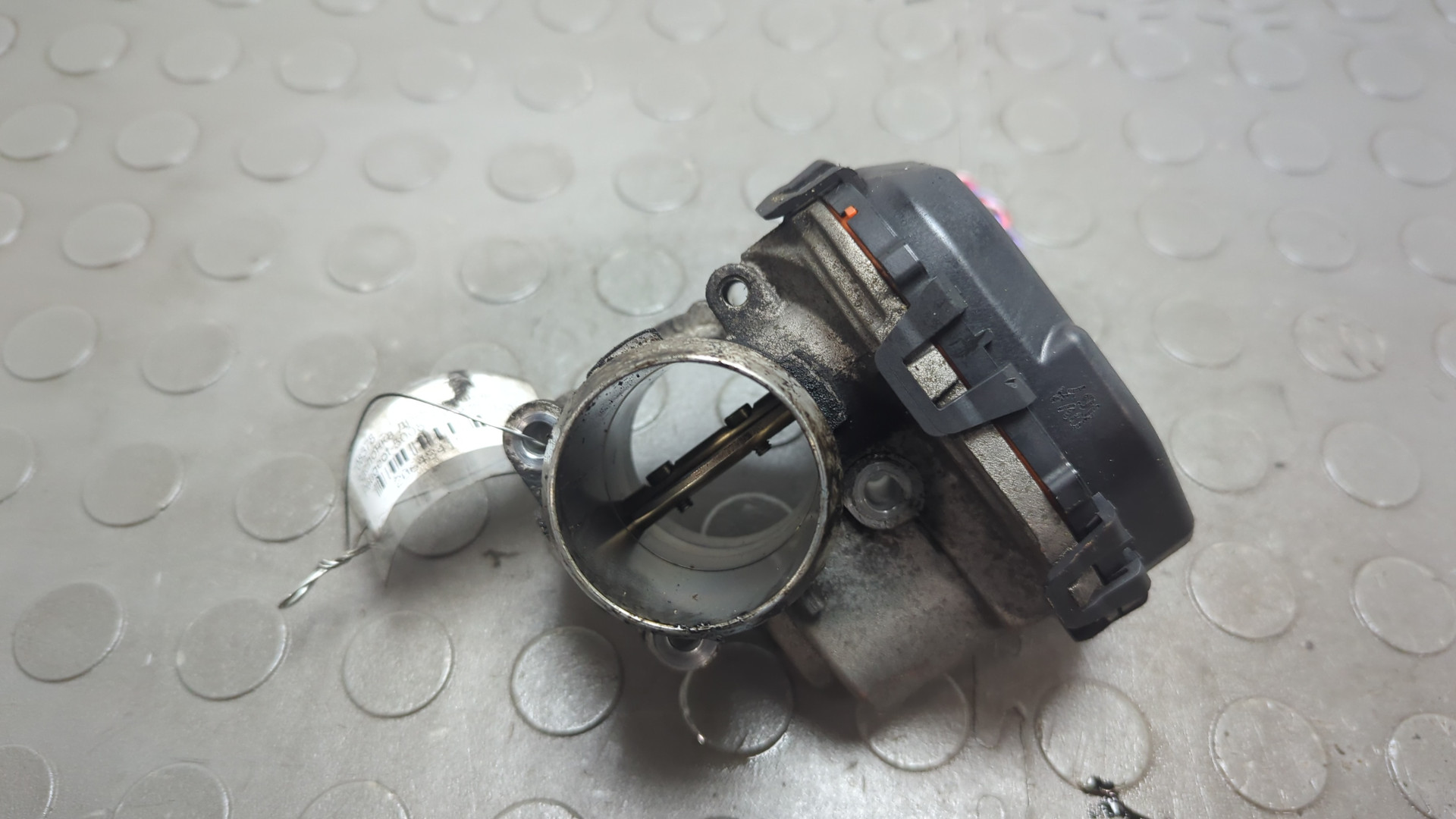 Заслонка дроссельная электрическая