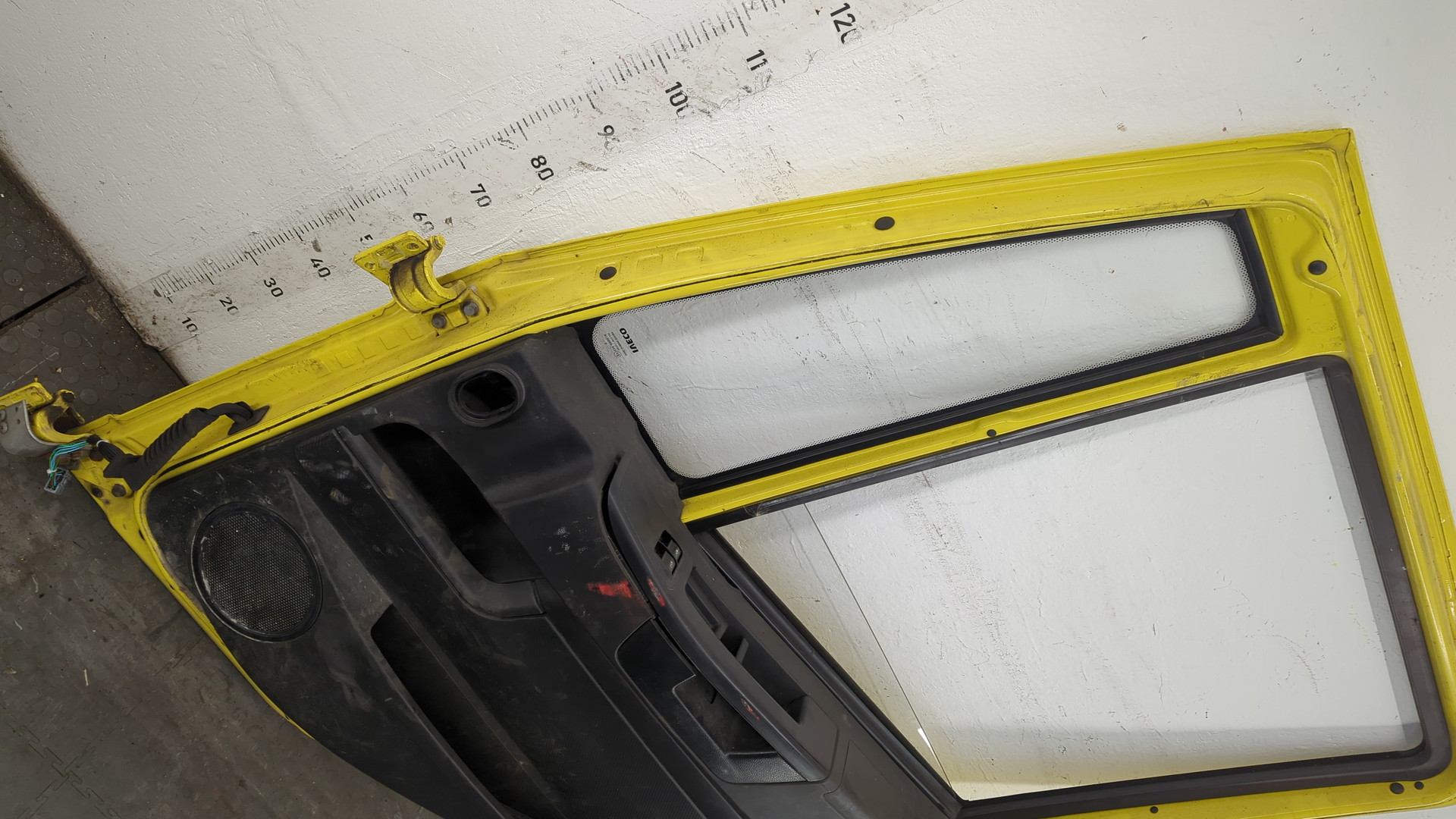 Дверь передняя правая