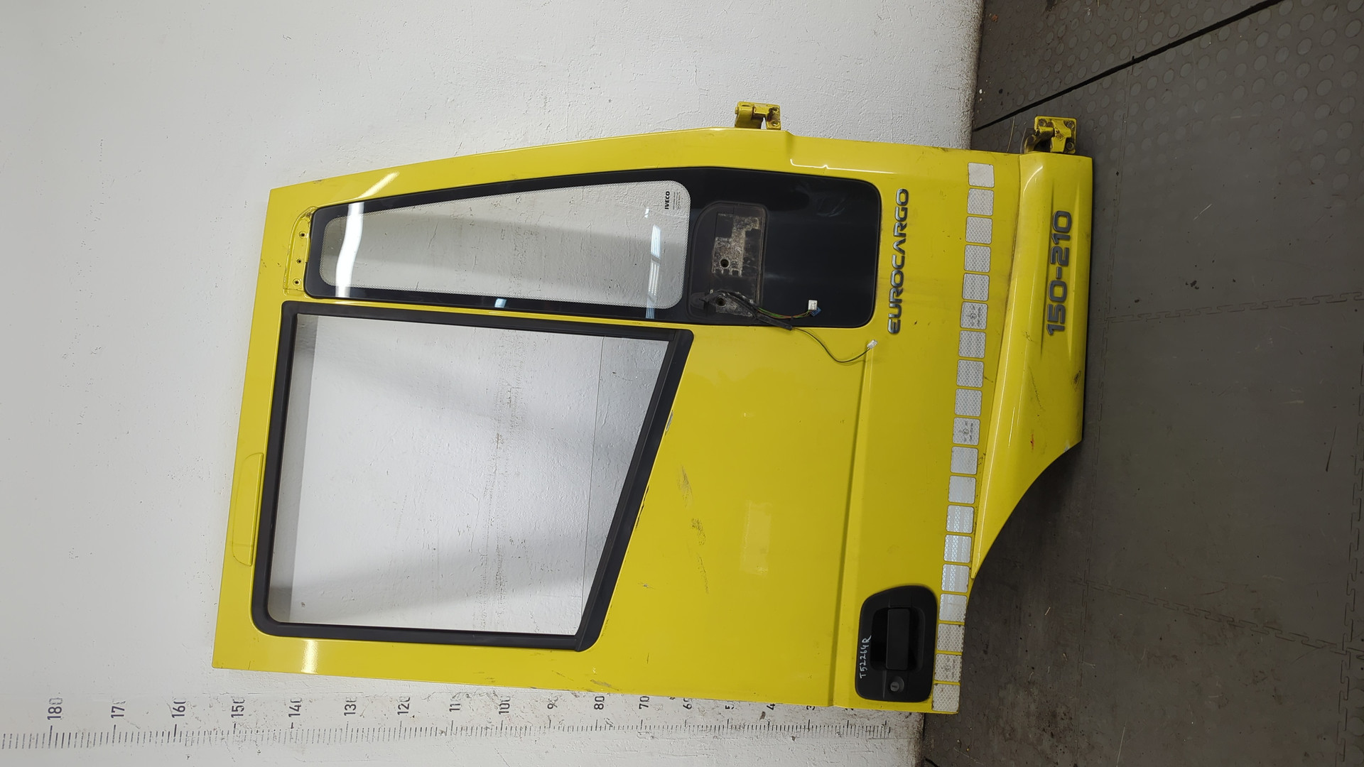 Дверь передняя правая