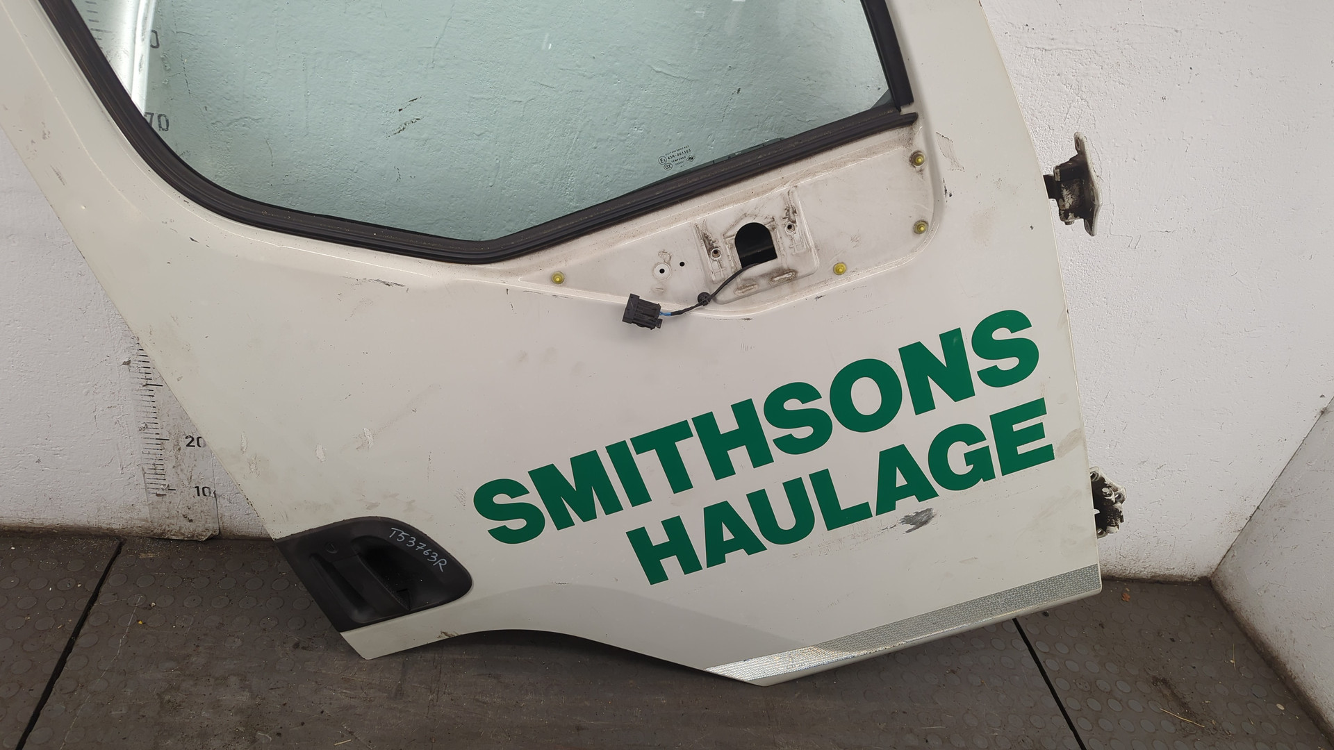 Дверь передняя правая