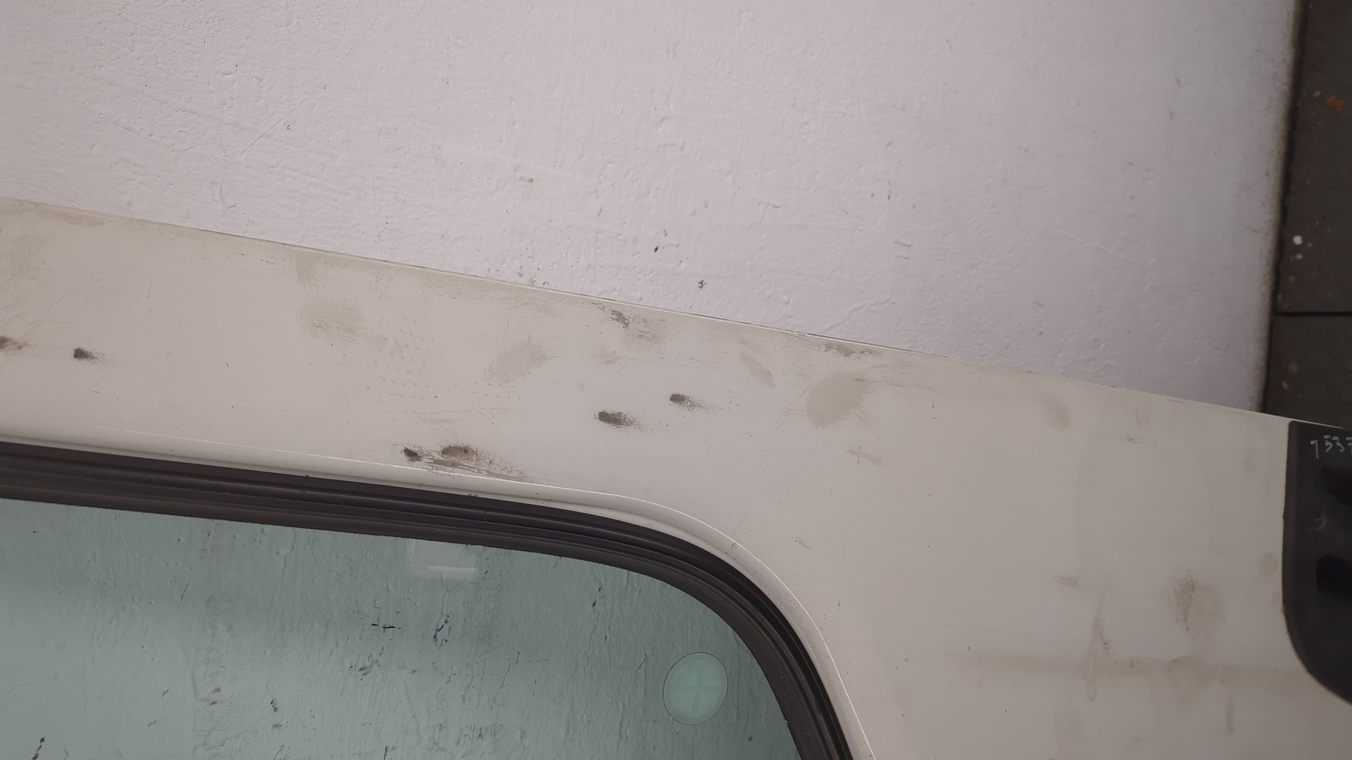 Дверь передняя левая