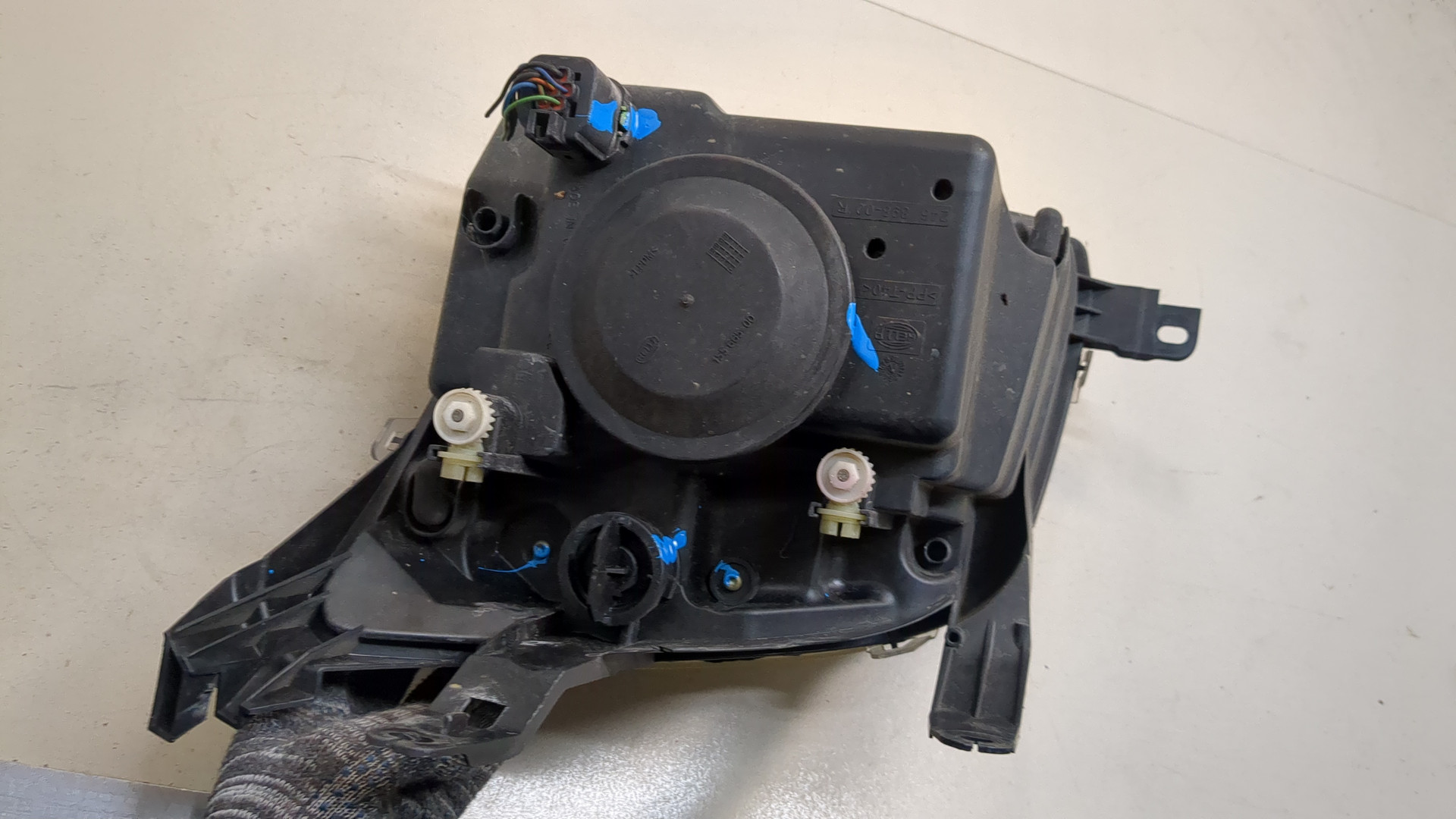 Фара правая