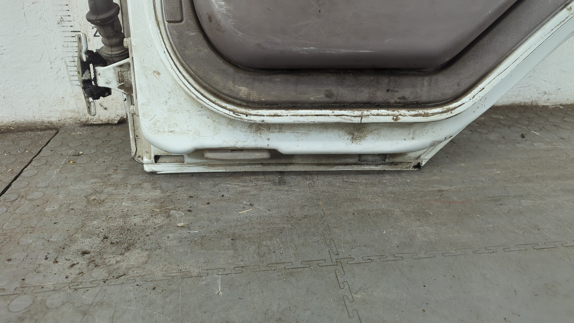 Дверь передняя правая