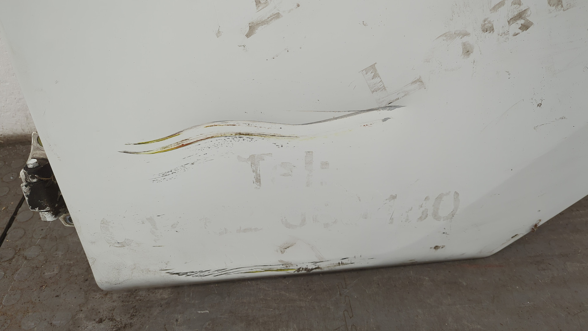 Дверь передняя левая