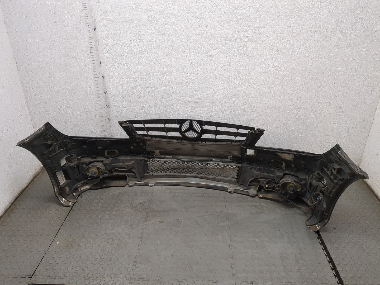 Бампер передний