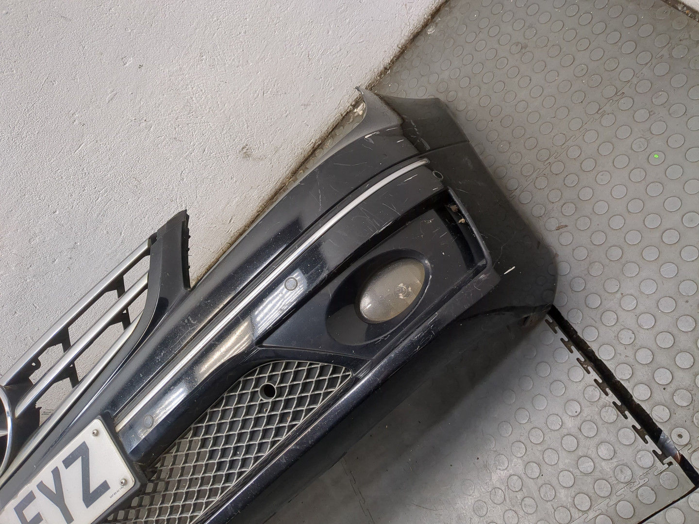 Бампер передний