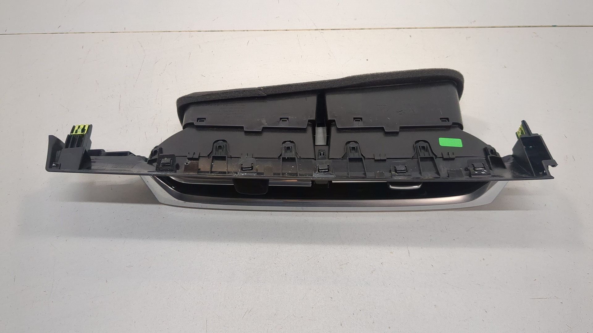 Дефлектор воздушный