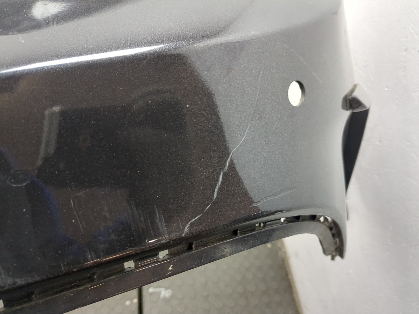 Бампер задний